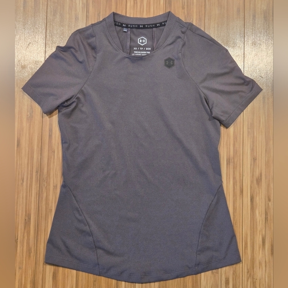 NWOT Under Armour Gray Fitted Short Sleeve Rush T-Shirt